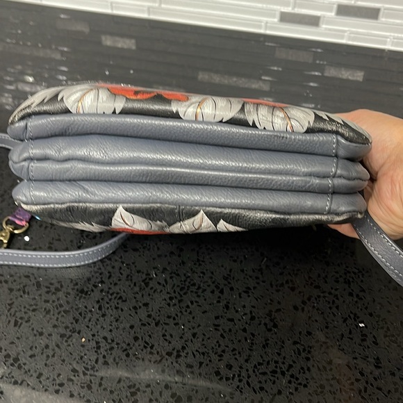 Snow Leopard & Roses Bag - Picture 9 of 9